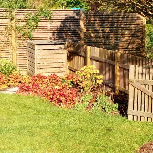 Jardisart - Pose de clôtures et palissades végétales ou minérales