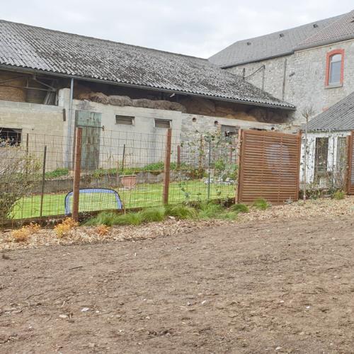 Jardisart - Pose de clôtures et palissades végétales ou minérales