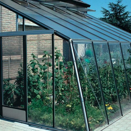 Serre Prestige adossée à parois obliques