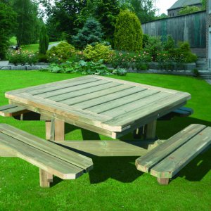 Table Luna